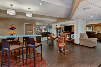 Photo 5 - Hampton Inn by Hilton Milwaukee Northwest