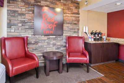 Photo 3 - Red Roof Inn Merrillville