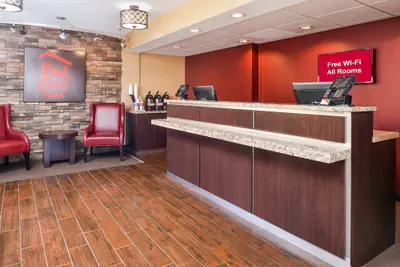 Photo 5 - Red Roof Inn Merrillville