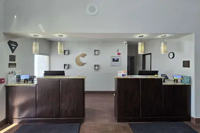 Photo 3 - Comfort Suites Terre Haute University Area
