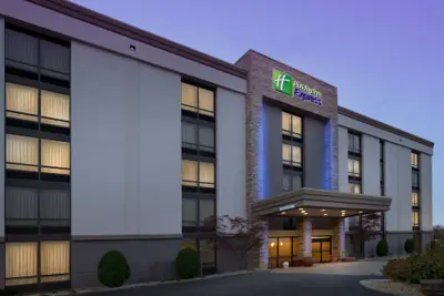 Photo 2 - Holiday Inn Express Boston North-Woburn by IHG