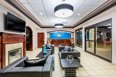 Photo 3 - Days Inn by Wyndham Pearl/Jackson Airport