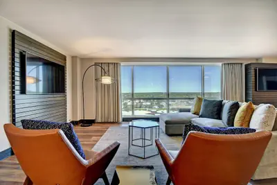 Photo 2 - Marriott Tulsa Hotel Southern Hills