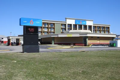 Photo 2 - Motel 6 Lincoln, NE - Airport
