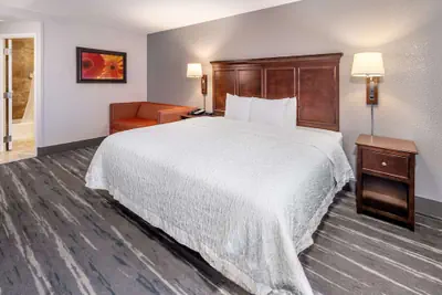 Photo 5 - Hampton Inn Nashville/Vanderbilt