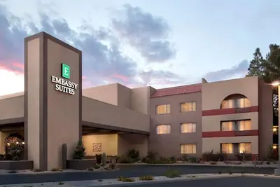 Photo 2 - Embassy Suites by Hilton Phoenix Tempe