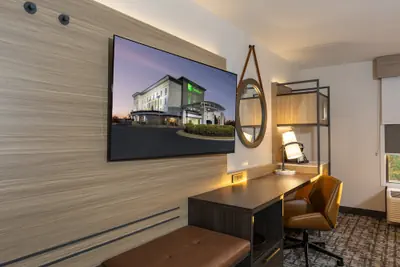 Photo 3 - Holiday Inn Anderson by IHG