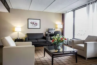 Photo 5 - Quality Inn Hartsville