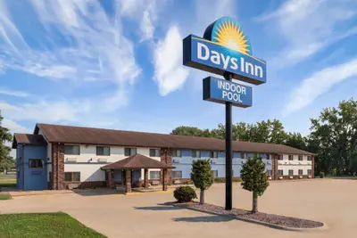 Photo 2 - Days Inn by Wyndham Mankato