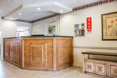 Photo 5 - Econo Lodge Williamsport
