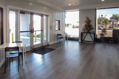 Photo 4 - Capri Suites Anaheim