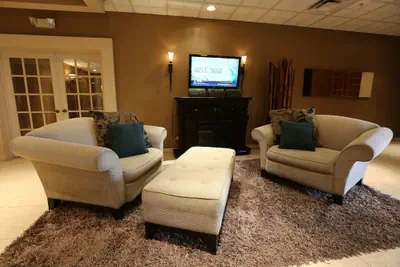 Photo 3 - Ramada by Wyndham Midtown Grand Island