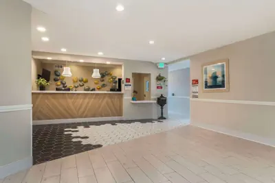 Photo 5 - Best Western Plus All Suites Inn