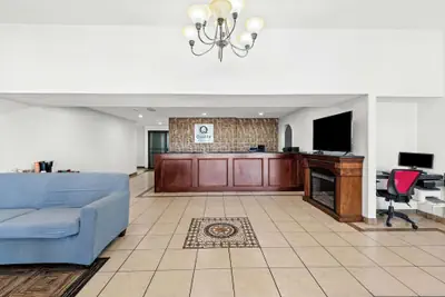 Photo 4 - Quality Inn Plainview