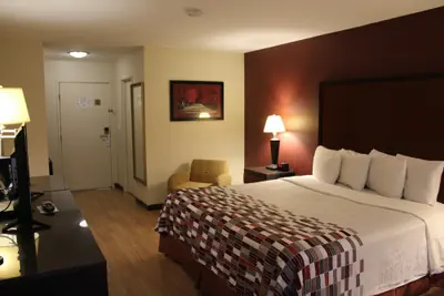 Photo 5 - Red Roof Inn Gurnee - Waukegan