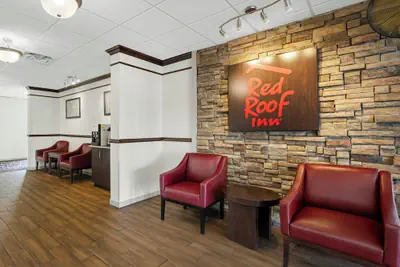 Photo 5 - Red Roof Inn Gurnee - Waukegan