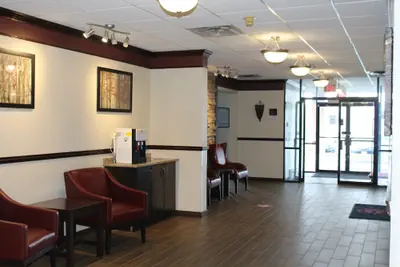 Photo 4 - Red Roof Inn Gurnee - Waukegan