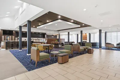 Photo 2 - Courtyard by Marriott Columbus