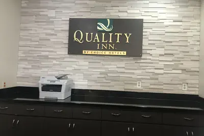 Photo 5 - Quality Inn Forsyth - Decatur