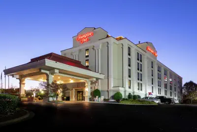 Photo 2 - Hampton Inn Winston-Salem Hanes Mall