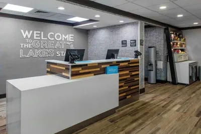 Photo 4 - Hampton Inn Detroit/Northville