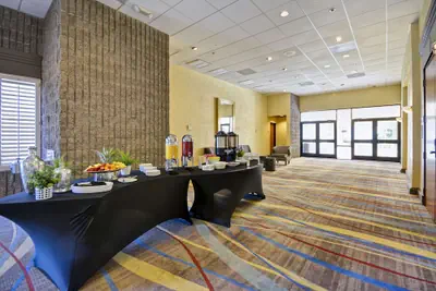 Photo 4 - DoubleTree by Hilton Phoenix North