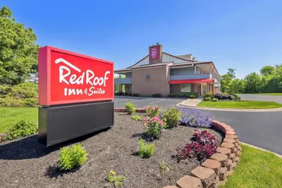 Photo 2 - Red Roof Inn & Suites Marysville