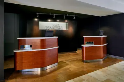 Photo 2 - Sonesta Select Raleigh Durham Airport Morrisville