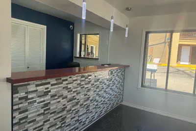 Photo 5 - Xecutive Inn and Suites