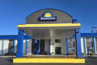 Photo 2 - Days Inn by Wyndham Portage/Cascade Mountain area