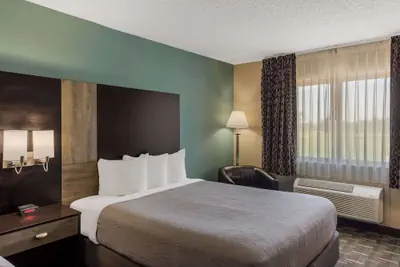 Photo 3 - Quality Inn Galesburg near US Highway 34 and I-74