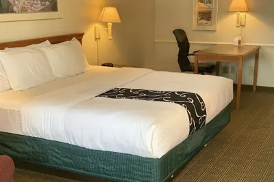 Photo 5 - La Quinta Inn by Wyndham Tyler