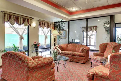 Photo 5 - Quality Inn & Suites Clinton - Jackson West