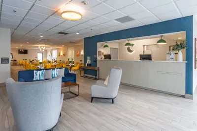 Photo 3 - Comfort Inn & Suites Buffalo Airport