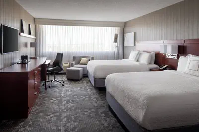 Photo 4 - Courtyard by Marriott Richmond/Berkeley