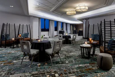 Photo 3 - Renaissance Mobile Riverview Plaza Hotel