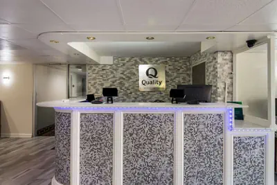 Photo 4 - Quality Inn Aurora - Naperville Area