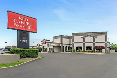 Photo 2 - Red Carpet Inn & Suites