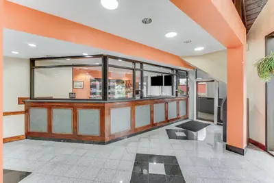 Photo 3 - Red Carpet Inn & Suites