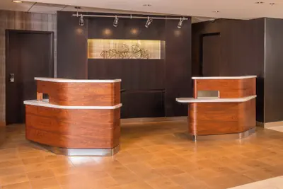 Photo 4 - Courtyard by Marriott Washington Dulles Airport Chantilly