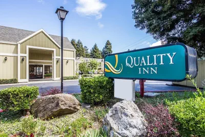 Photo 2 - Quality Inn Petaluma - Sonoma