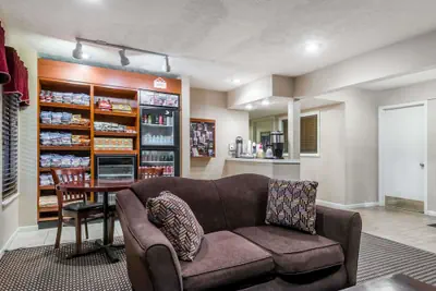 Photo 3 - Hawthorn Extended Stay by Wyndham Columbus North