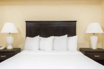 Photo 5 - Hawthorn Extended Stay by Wyndham Columbus North