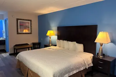 Photo 3 - American Inn and Suites Bishop