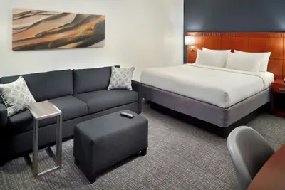 Photo 5 - Courtyard by Marriott Tallahassee Downtown/Capitol