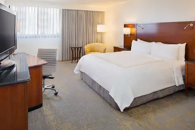 Photo 5 - Los Angeles Marriott Burbank Airport