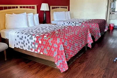 Photo 2 - Econo Lodge Christiansburg-Blacksburg I-81
