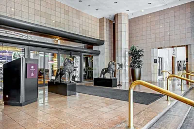 Photo 2 - DoubleTree by Hilton Grand Hotel Biscayne Bay