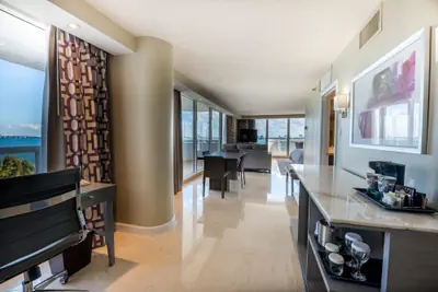 Photo 4 - DoubleTree by Hilton Grand Hotel Biscayne Bay