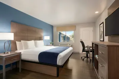 Photo 5 - Torch Lite Inn